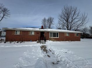 36214 Vinewood St, Romulus, MI