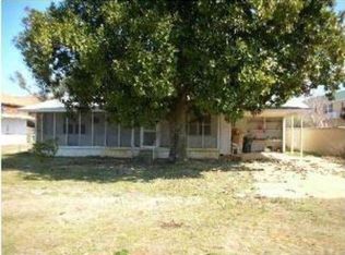 1066 Bayshore Rd, Gulf Breeze, FL 32563