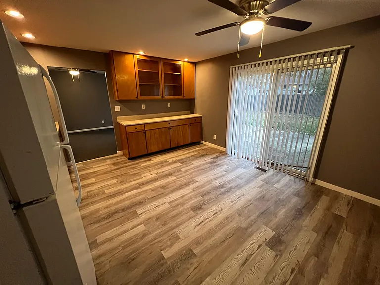 2418 Sheridan Dr — Photo 25