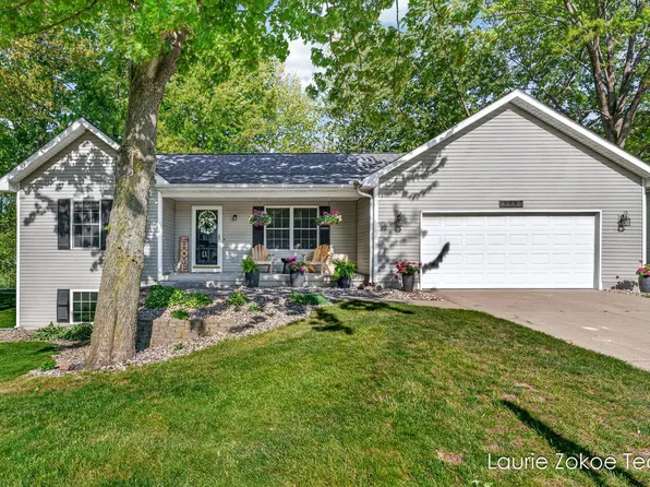 10880 Timberline Dr, Allendale, MI 49401