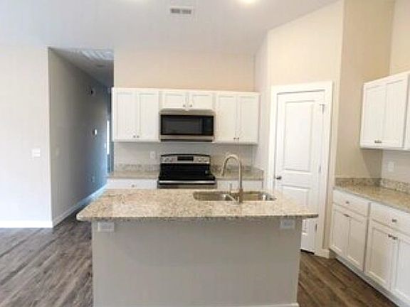 4th image of 1725-1727 E 69th Ct N