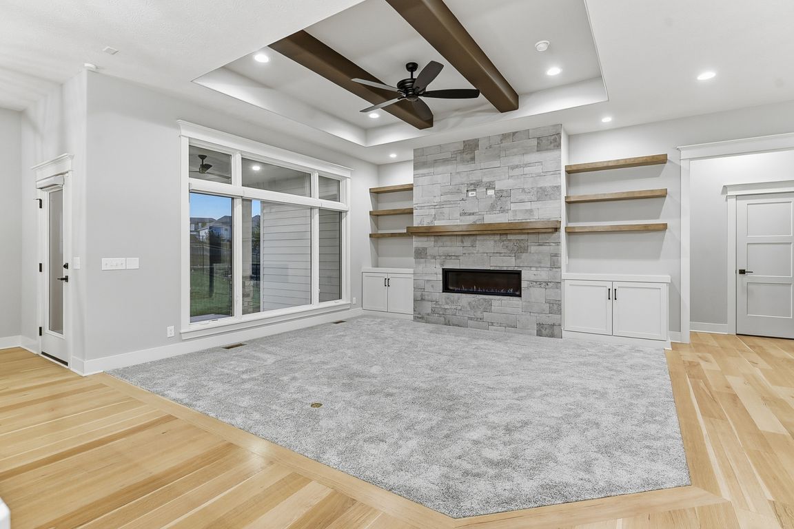 next background image