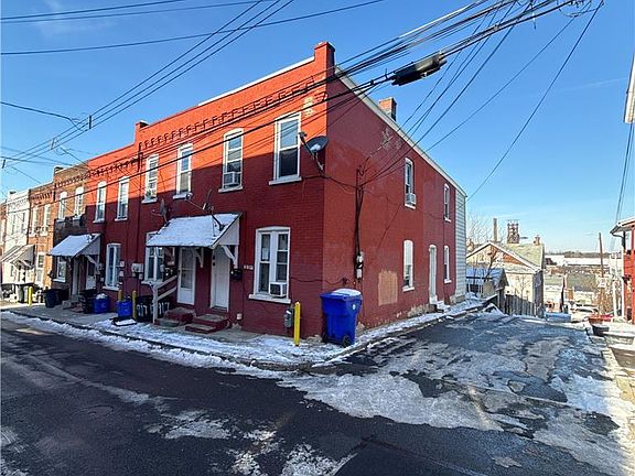 2nd image of 919 Mechanic St
