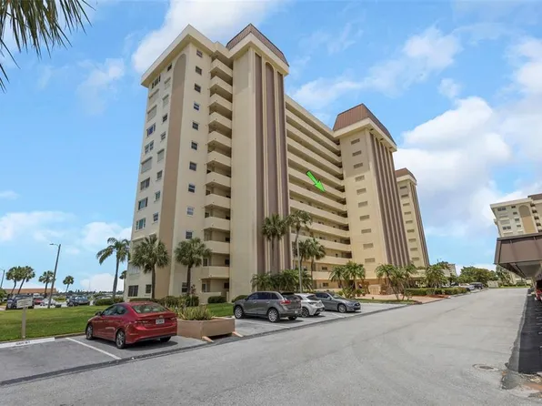 4550 Cove Cir APT 704, Saint Petersburg, FL 33708