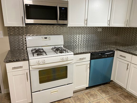 2nd image of 5836 Sunrise Ave APT 1E