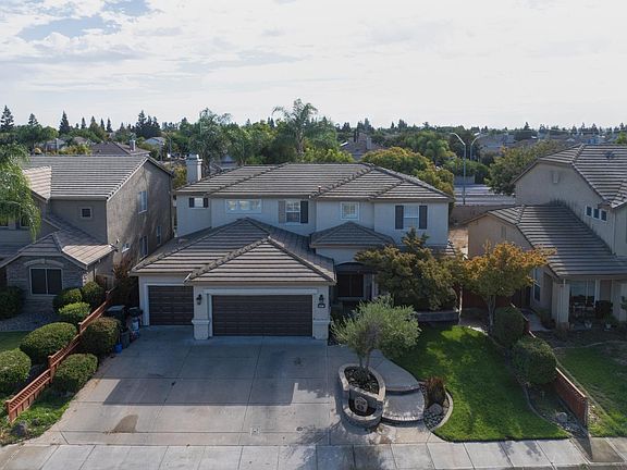 3rd image of 4208 Blake Dr