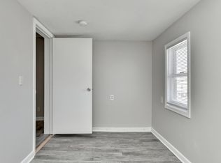 1319 S 32nd St, Omaha, NE 68105