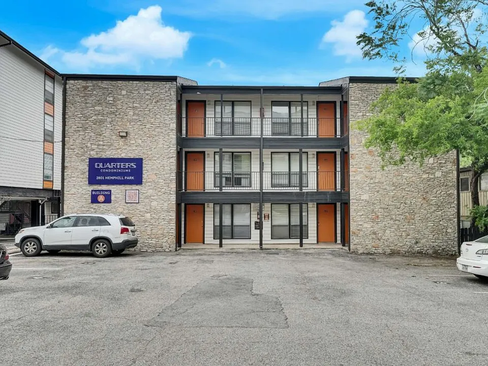 2801 Hemphill Park #A-302