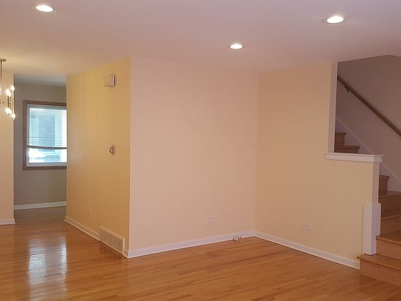 4th image of 6242 N Cicero Ave #B
