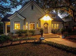 2209 Huntington Ln, Fort Worth, TX 76110