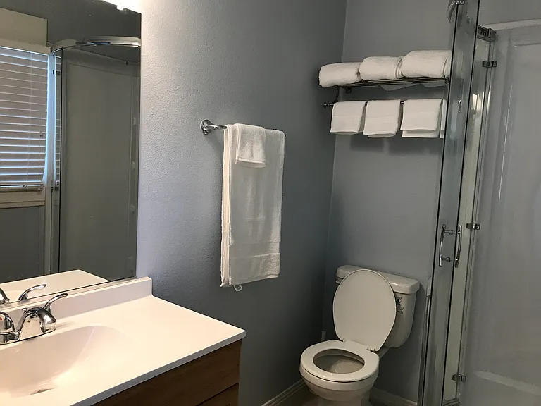 541 N Vine Ave #A — Photo 8
