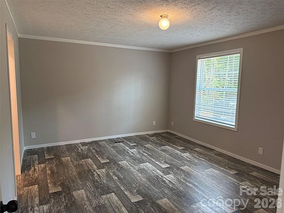 5th image of 4175 Maple Trl