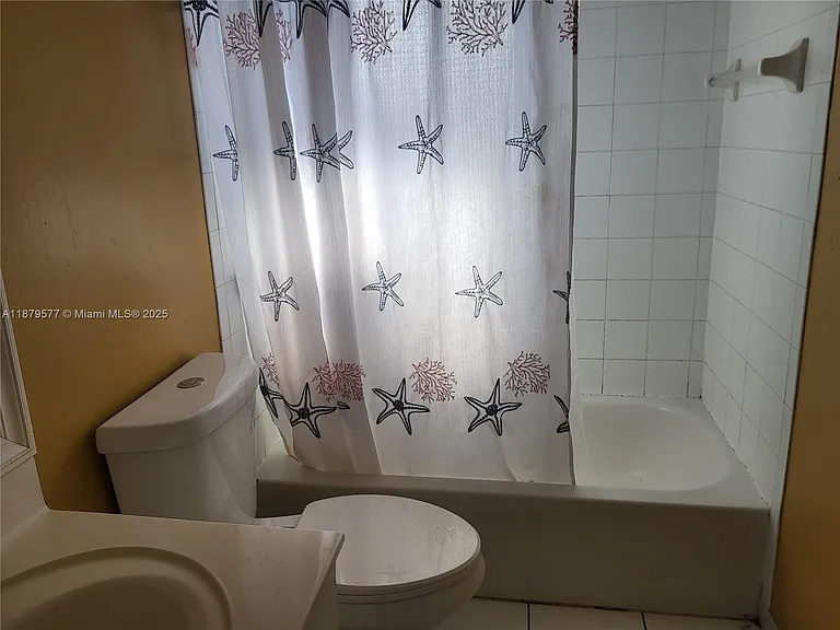 820 NE 212th Ter #6 — Photo 39