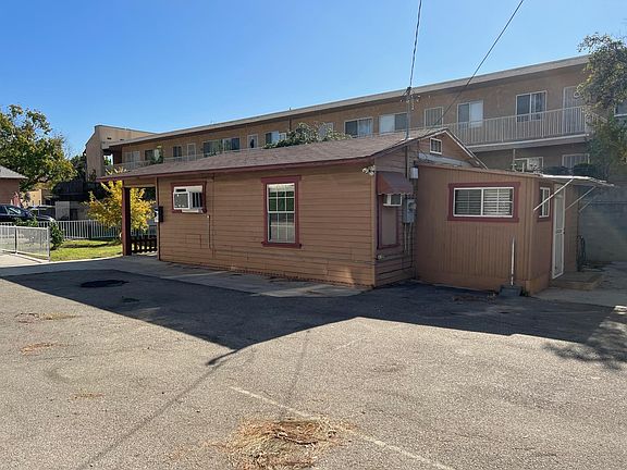 4th image of 405 Concord St House 405-1/2