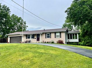 117 E Champ Clark Dr, Bowling Green, MO 63334