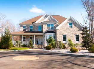 120 Pension Rd, Manalapan, NJ 07726