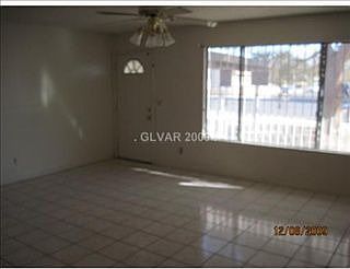3rd image of 1212 Marion Dr