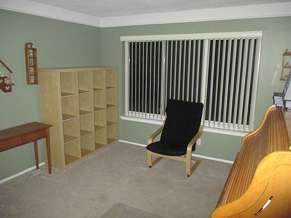 4th image of 31569 Marilyn Dr
