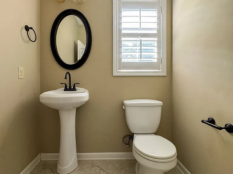 2900 Blackwater Ct — Photo 10