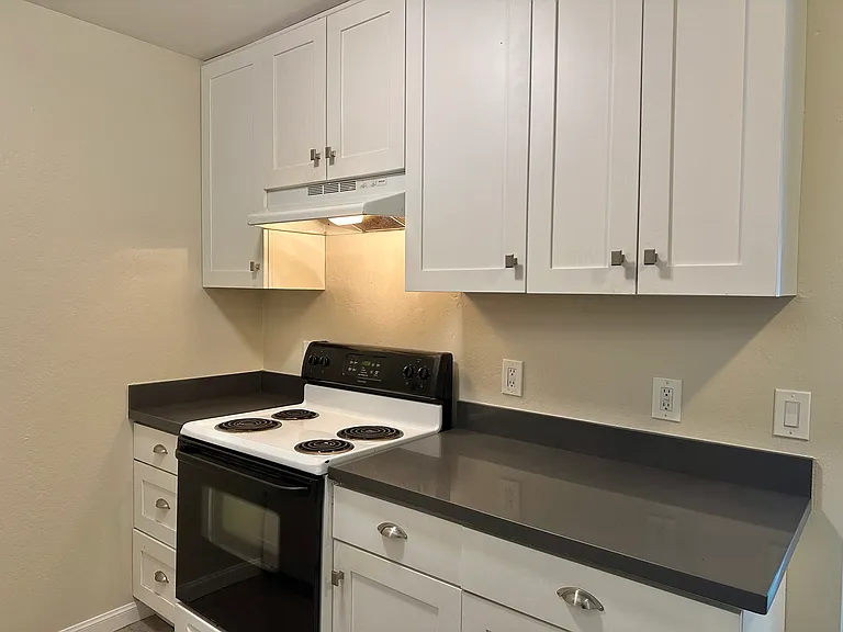 410 Boardwalk Ave #3 — Photo 7