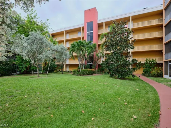 2366 E Mall Dr APT 211, Fort Myers, FL 33901