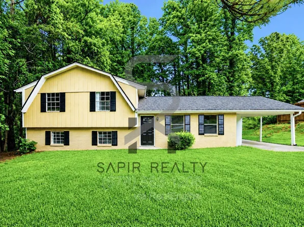 6329 Wellington Dr, Union City, GA 30291