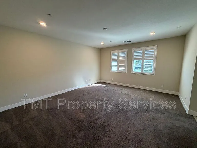 9554 Sauterne Way — Photo 12