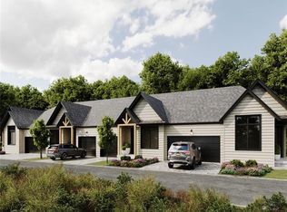 54 Saint Andrews Cir #1, Huntsville, ON P1H 1B1