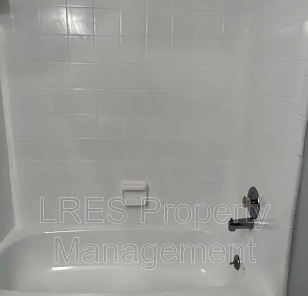 4564 Pheasant Run Dr — Photo 37