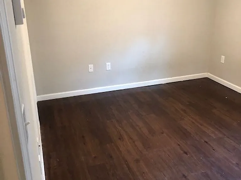 12527 Roosevelt Way NE — Photo 38