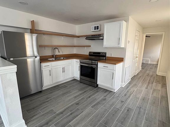 4th image of 2601 3rd St #1A