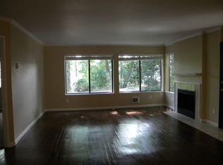 5021 Foothills Rd APT C, Lake Oswego, OR 97034