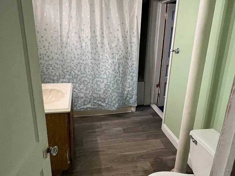 1521 Hubbard St #2 — Photo 5