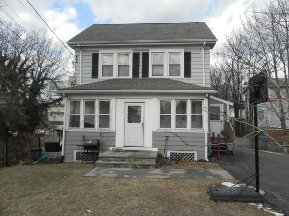 1 Saint John St #1, Norwalk, CT 06855