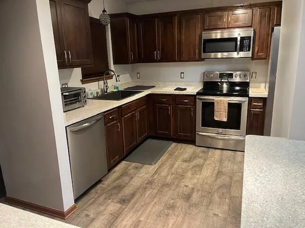 8605 North Servite DRIVE, Milwaukee, WI 53223