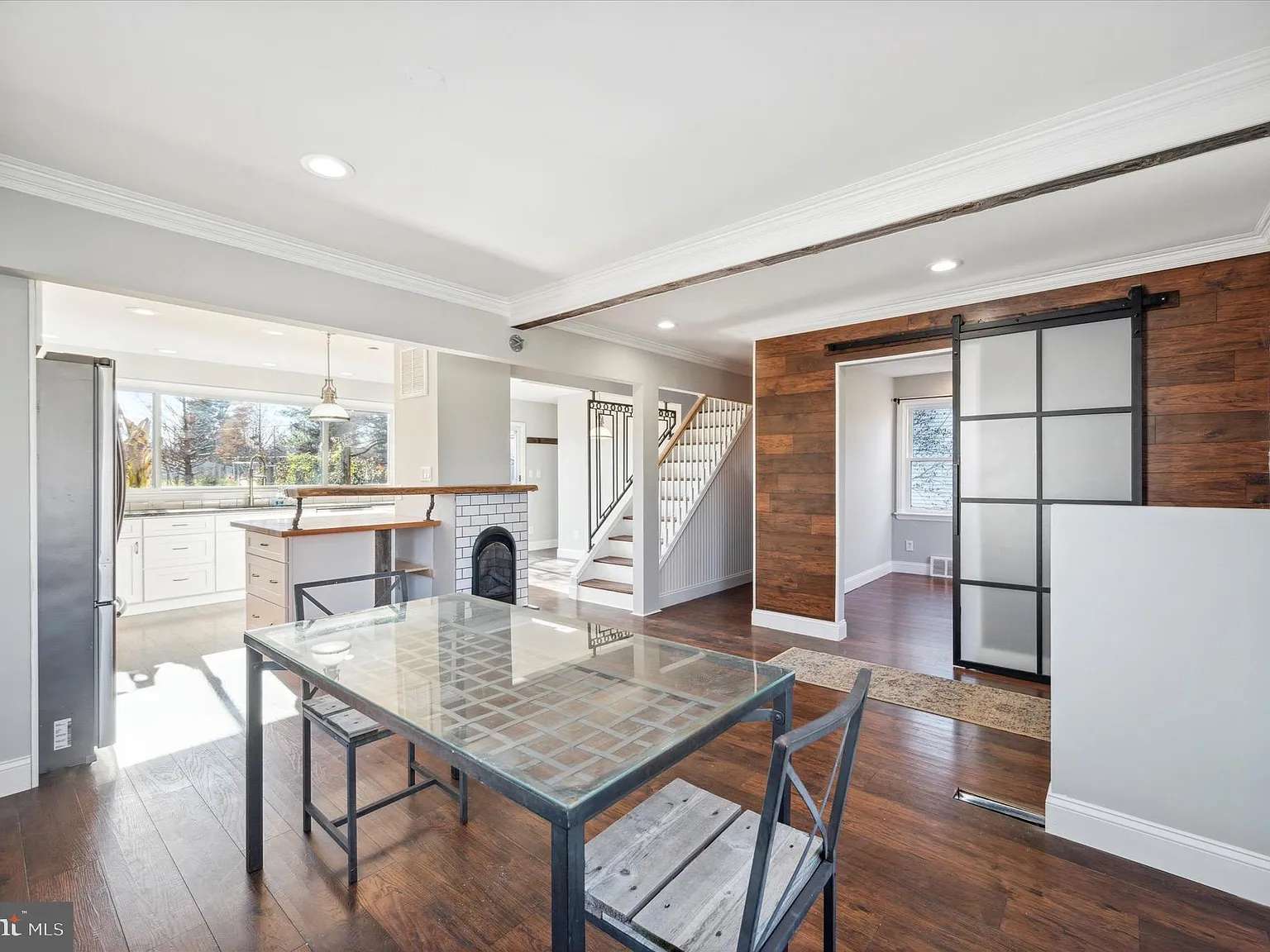 2 bed, 1021 sqft, $3,250 — Photo 3