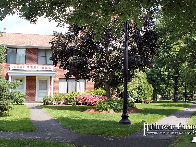 Hathaway Farms Townhomes at Northampton Apartment Rentals Northampton
