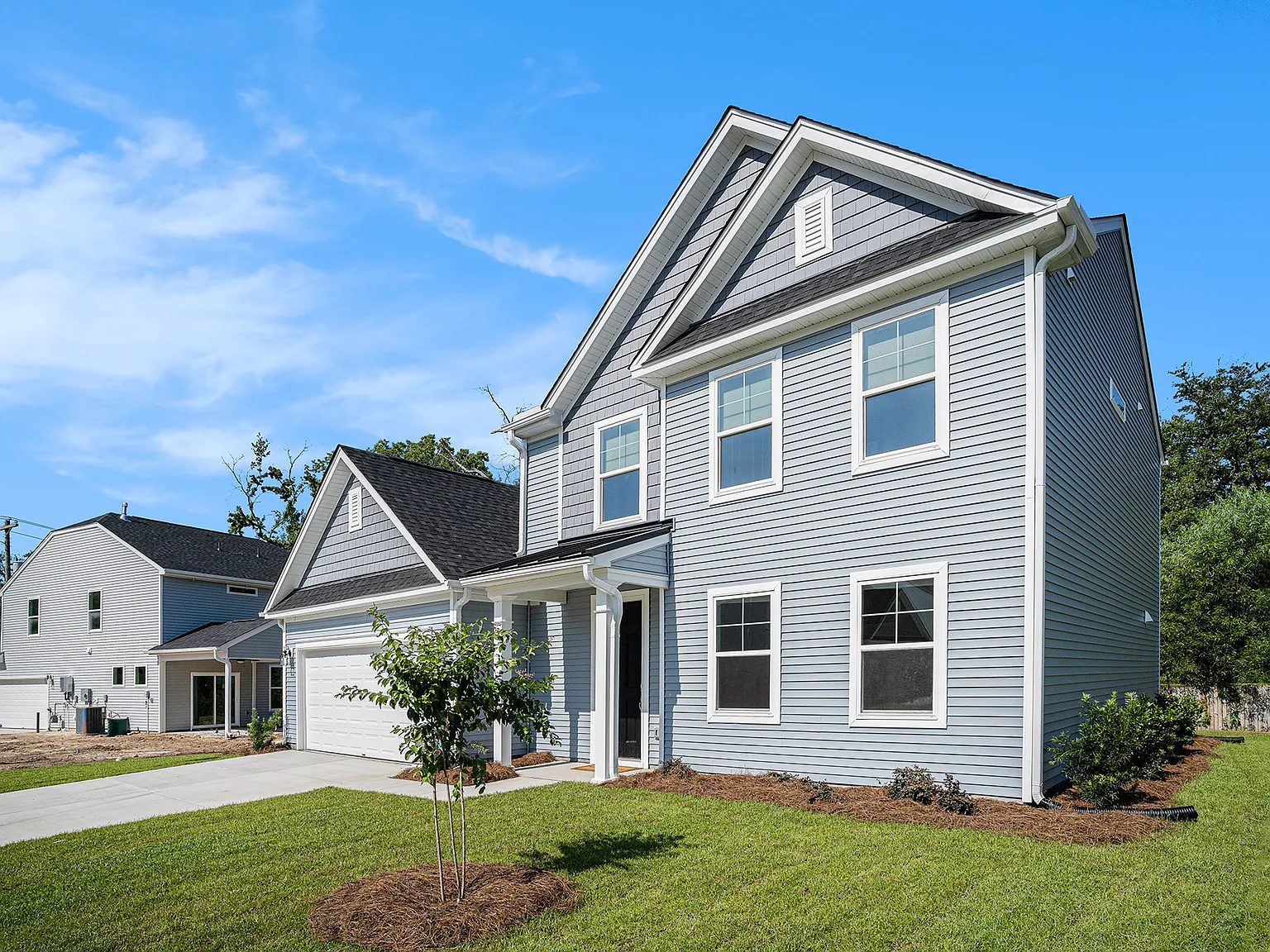 5 bed, 2650 sqft, $2,795 — Photo 3