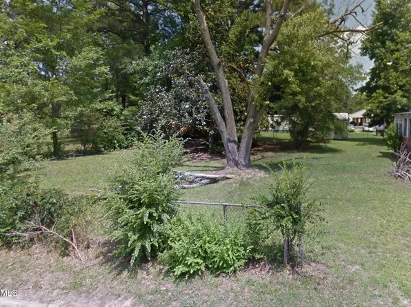1334 Elm Street, Scotland Neck, NC 27874