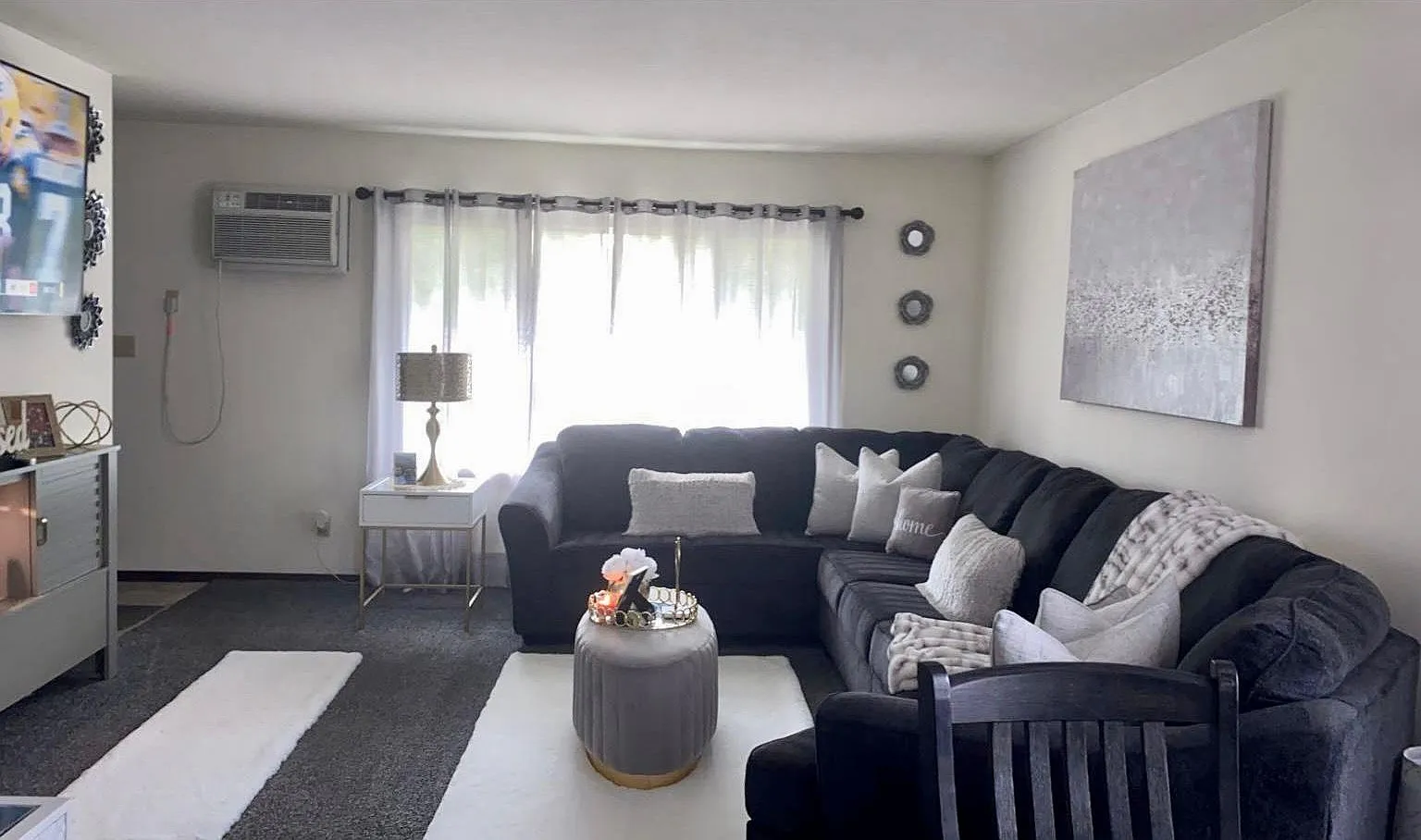 1 bed, 810 sqft, $995 — Photo 2