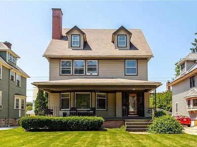 1442 W Clifton Blvd, Lakewood, OH, 44107