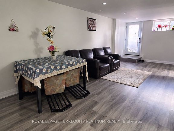 2nd image of 2 Hazelwood Dr #Basement