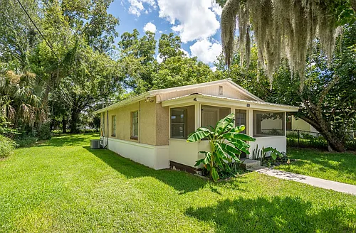 347 Lena St Photo 1