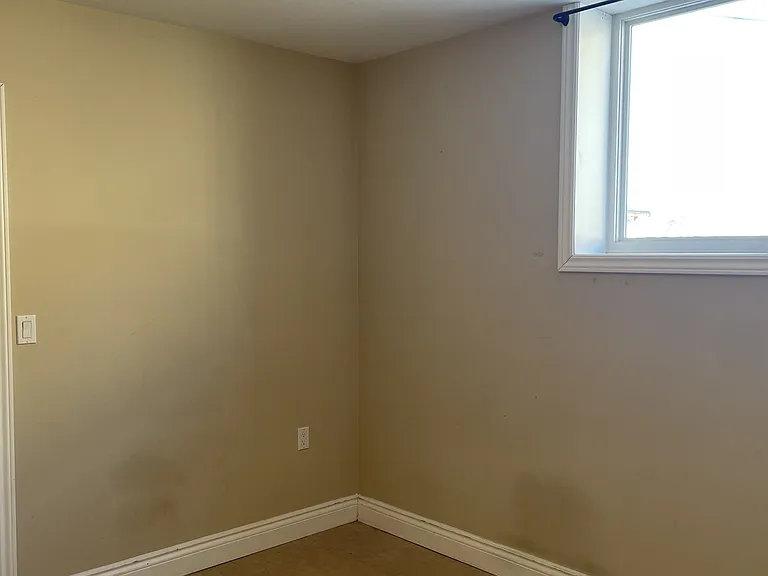 179B The Queensway S — Photo 22