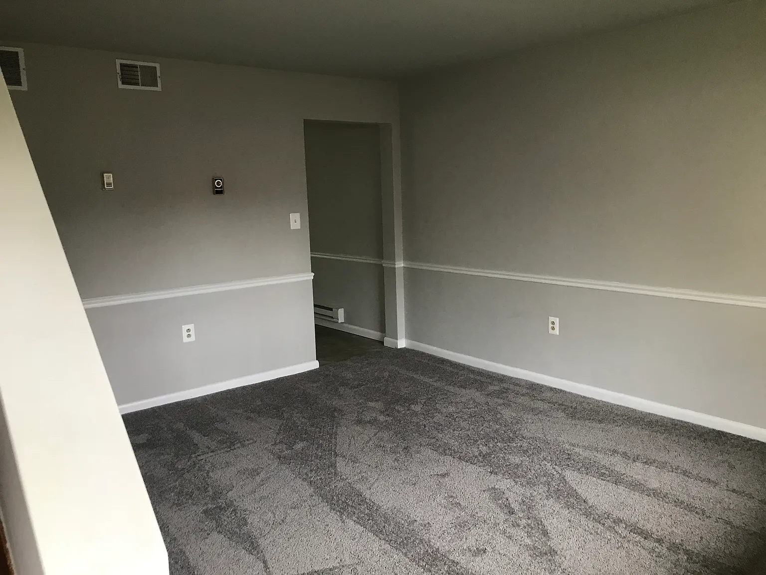 2 bed, 1.5 bath, 900 sqft, $1,750 — Photo 2