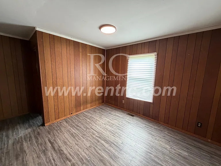 2809 E Main St #E — Photo 8