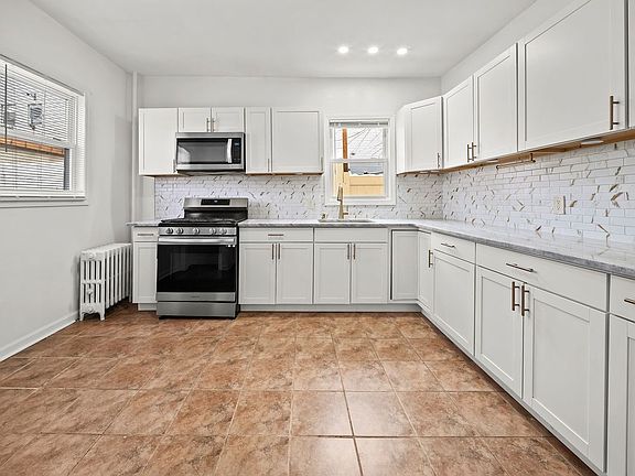 4th image of 165 Montgomery St Floor 1