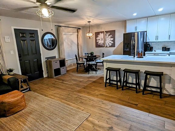 3rd image of 123 E Amberjack St #208