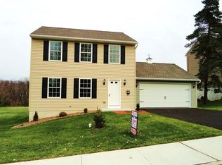 127 N 9th St, Akron, PA 17501