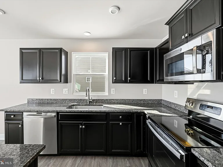 313 Switchgrass Ct — Photo 21